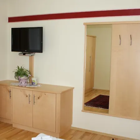 Sonnblick Am Woerthersee Guest house 4*