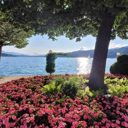 Sonnblick Am Woerthersee Pensión 4*