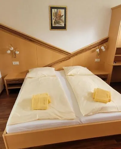 Guest house Sonnblick Am Woerthersee Portschach am Woerthersee